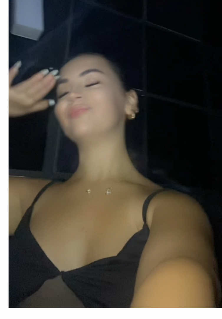 @_gisela