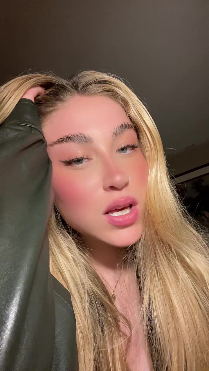 @Valentina