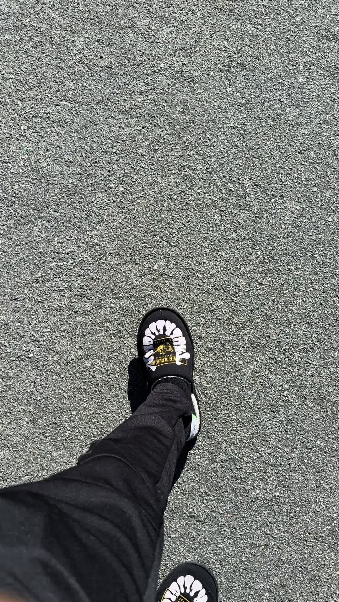 @keeezerss