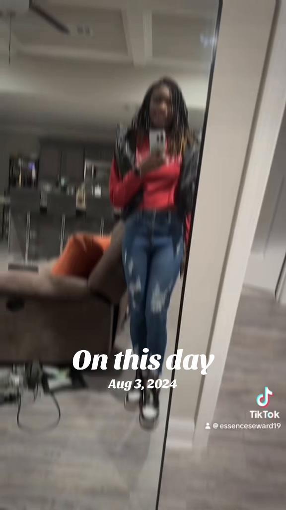 @MynameisEssence