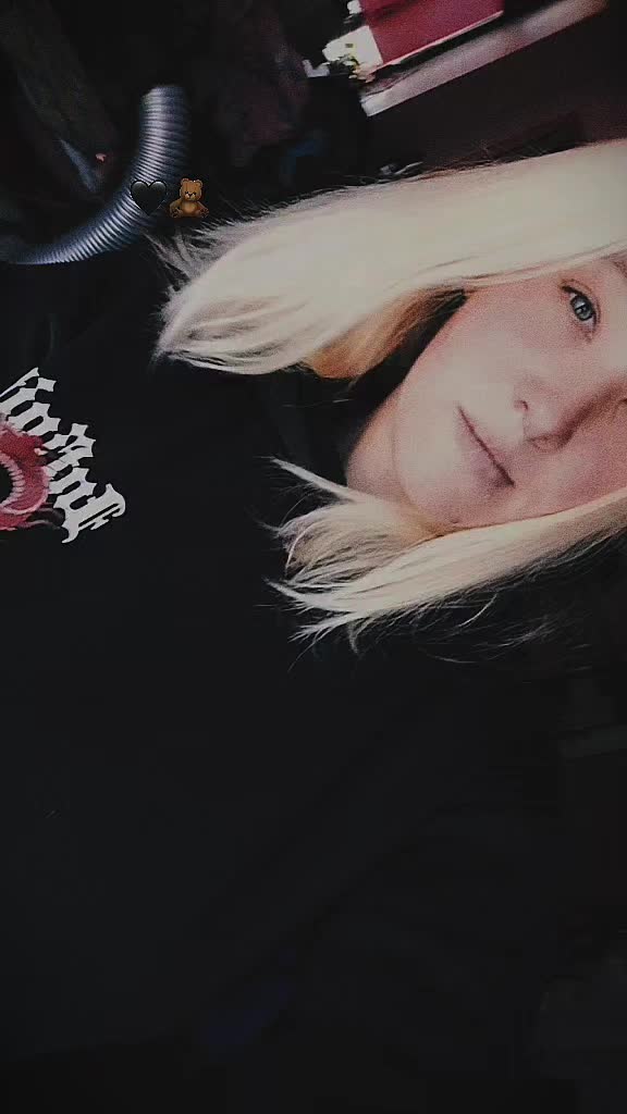 @𝔑𝔦𝔠𝔦_𝔏𝔭𝔷🦅🇩🇪