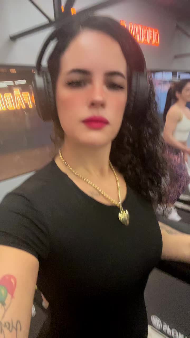 @Alyne Fran&ccedil;a