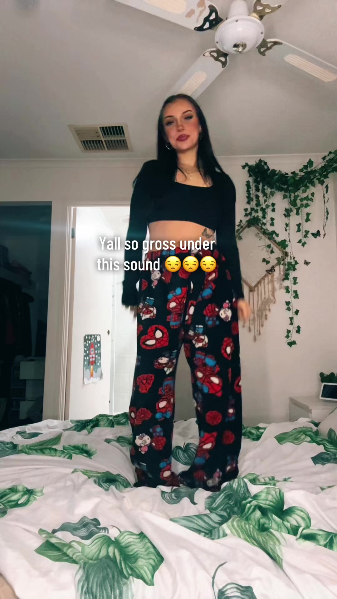 @teeyaharvey