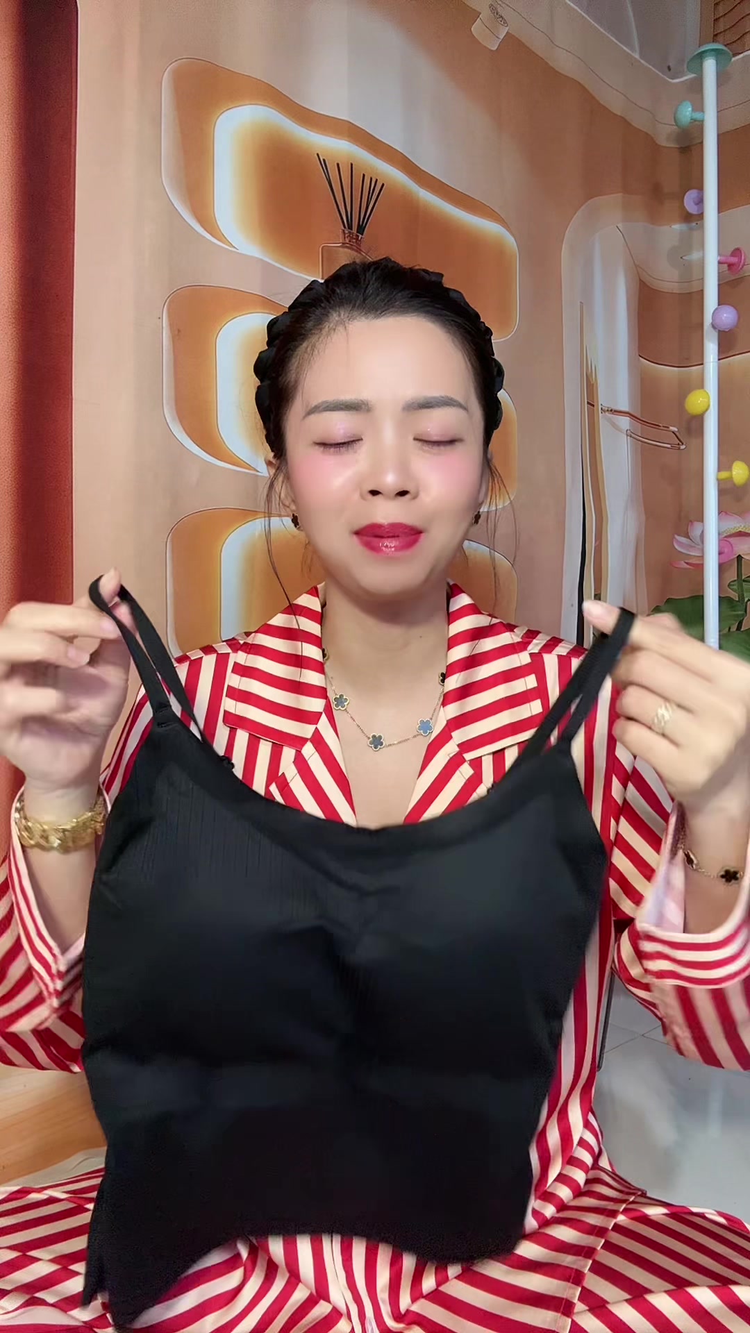 @Em Cẩm Nè