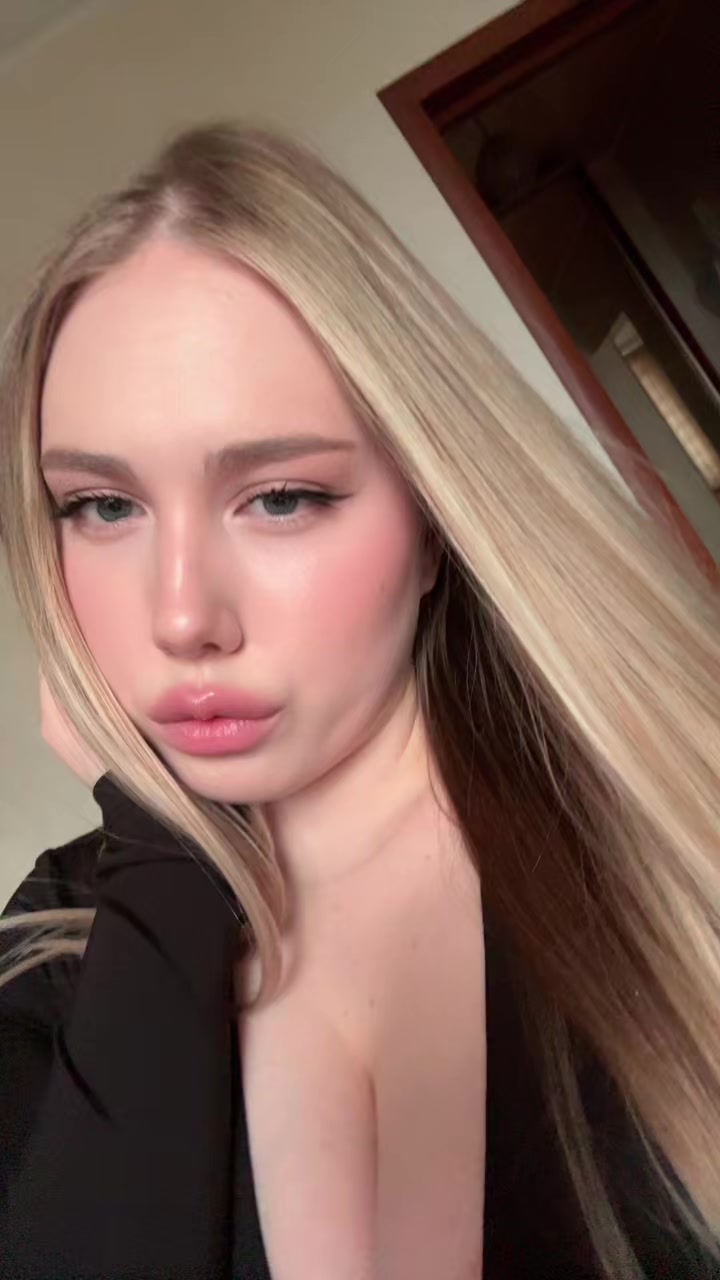 @Sophie🗡️