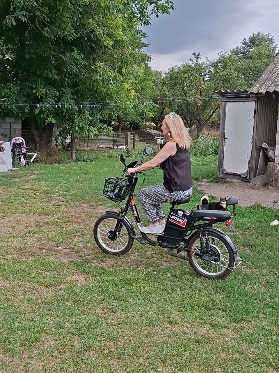 @ЛАРИСА  ЛУННАЯ