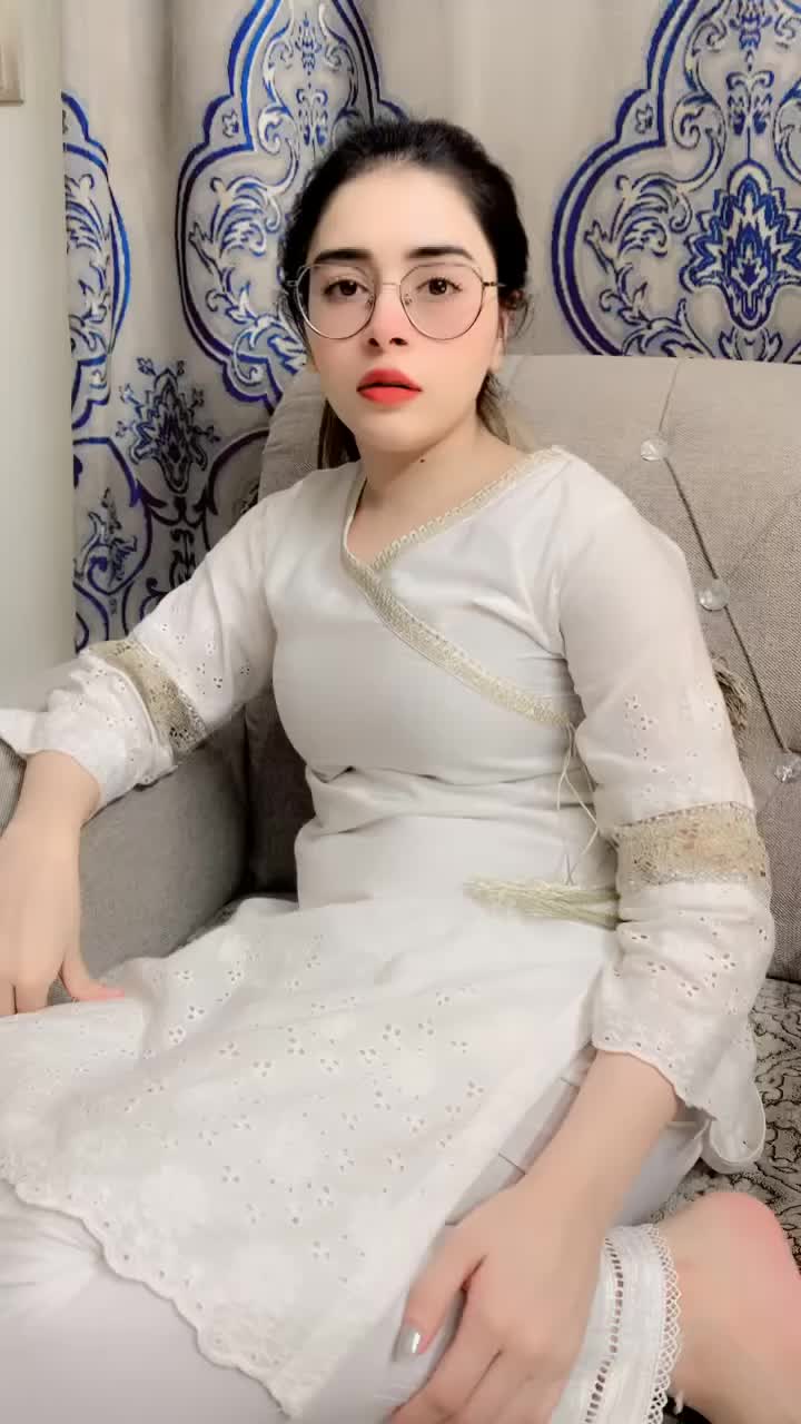 @iqra_khan