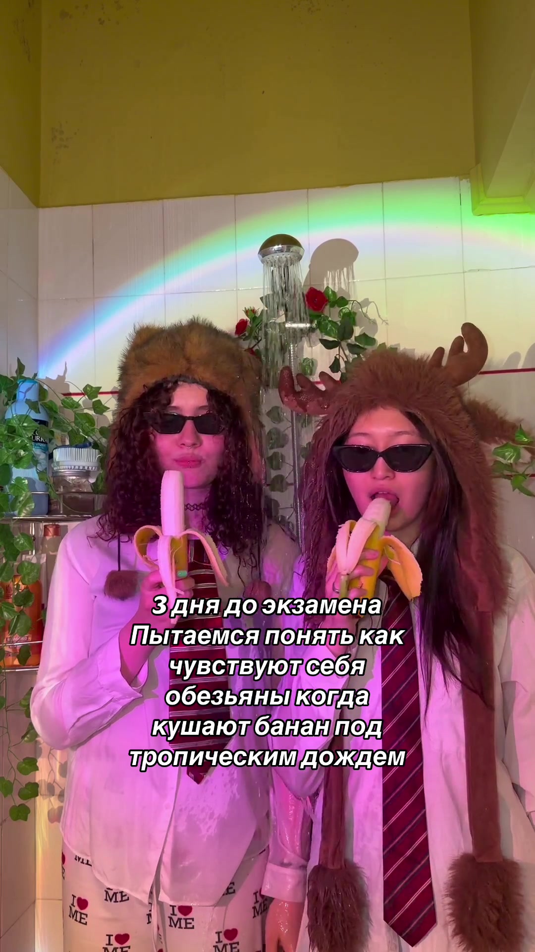 @Девочка карниз
