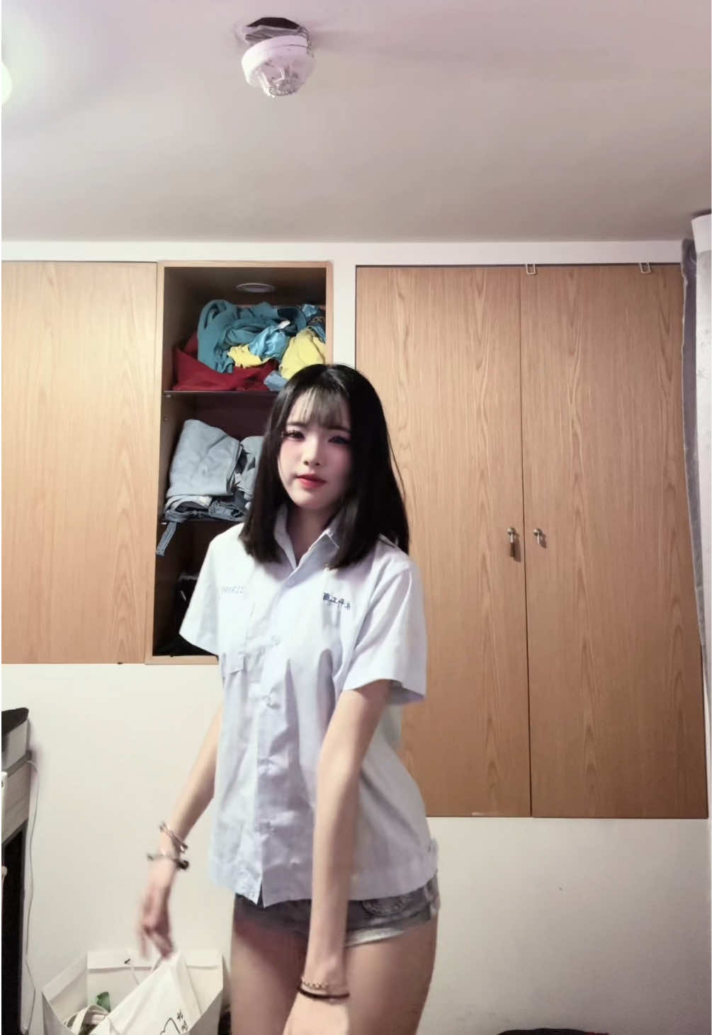 @𝑹