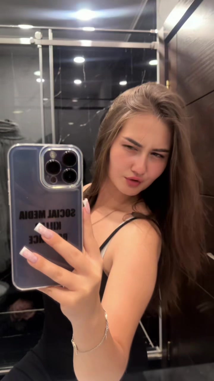 @evvasi