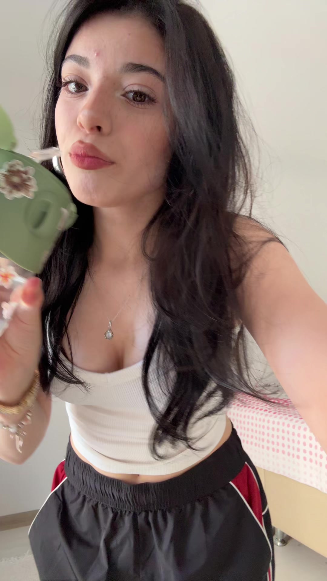 @N1saamy