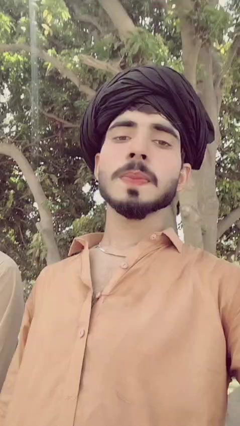 @HassanRaza💯
