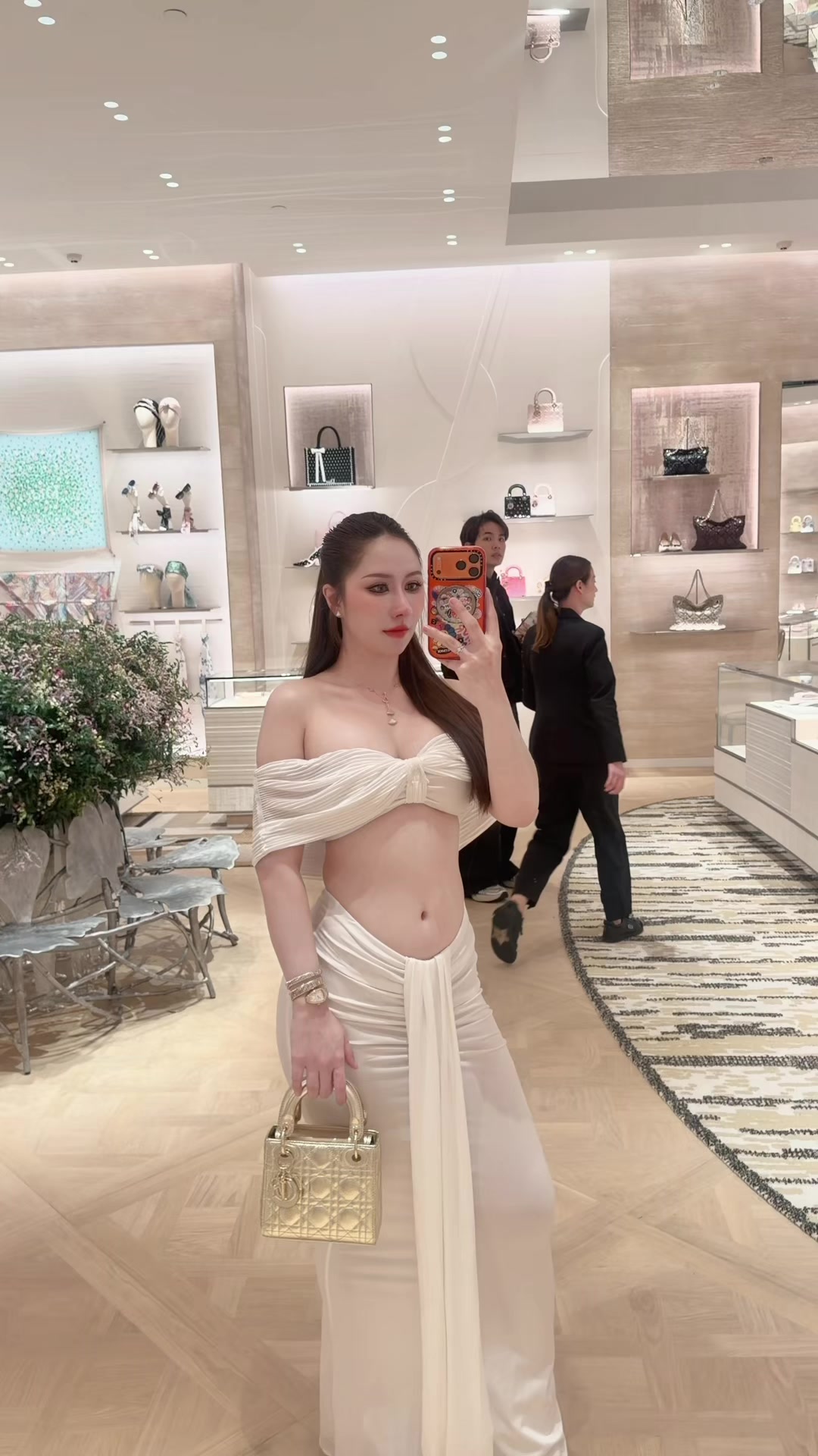 @ยูมิโกะ มิยากิ
