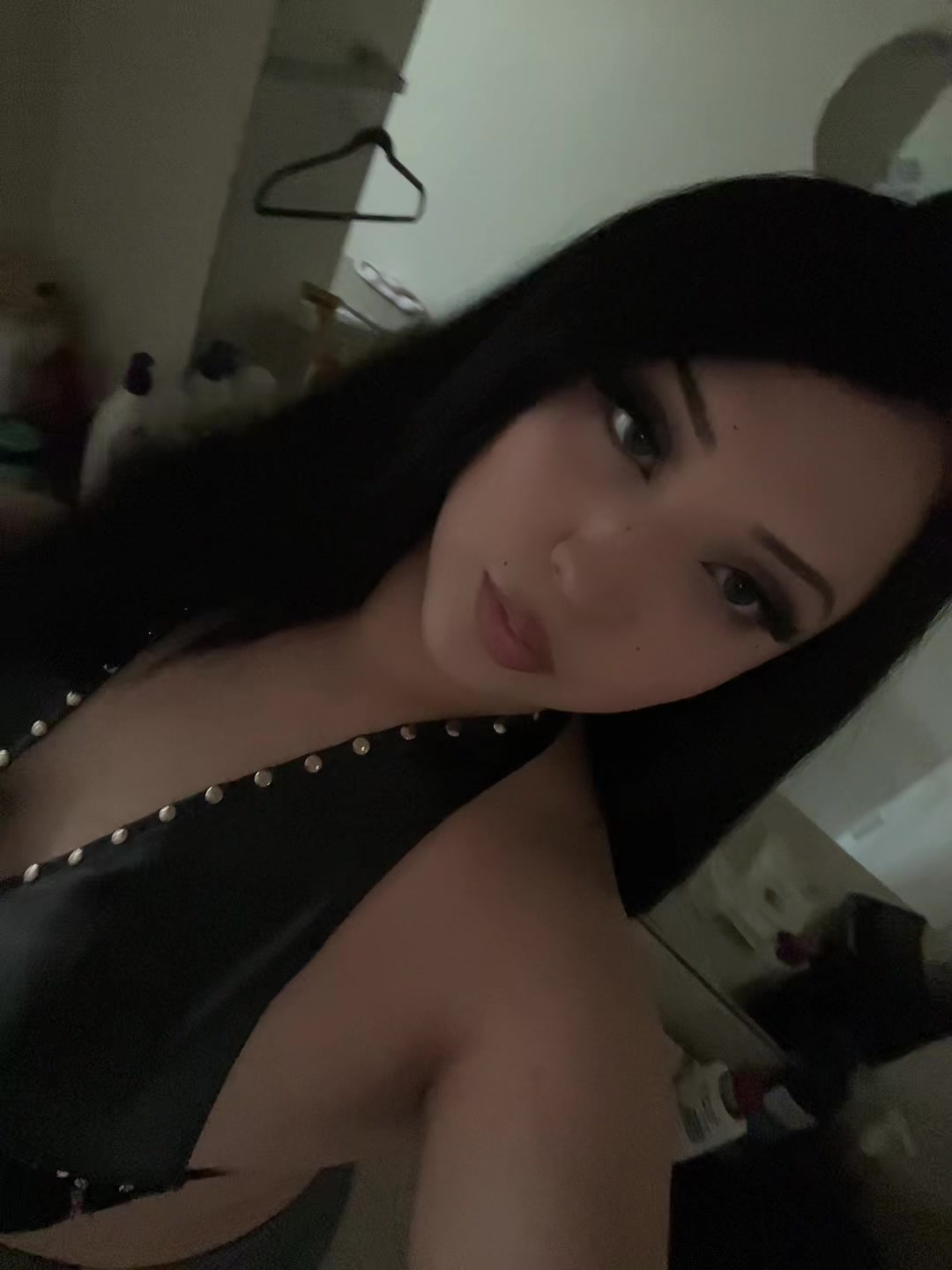 @𝔅𝔩𝔬𝔬𝔡𝔶𝔄𝔫𝔤𝔢𝔩