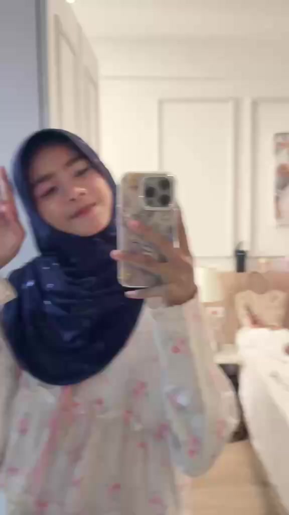 @ญาญ่า ฟาเดีย