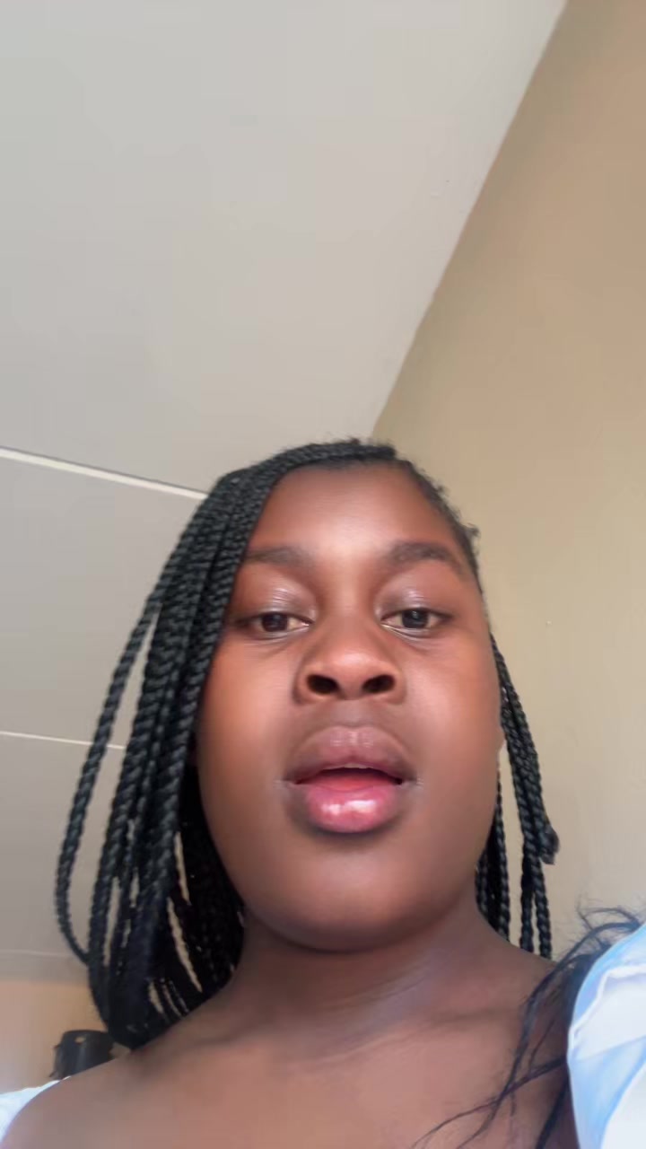 @MakaGuccikay1owes2akekho