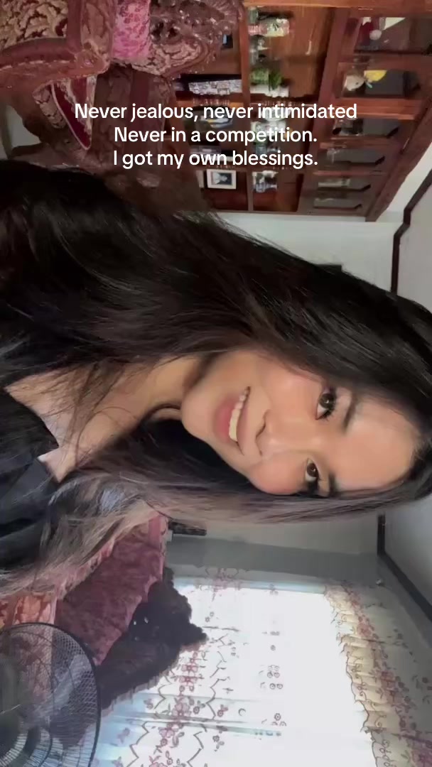 @Nica Salvador🦋
