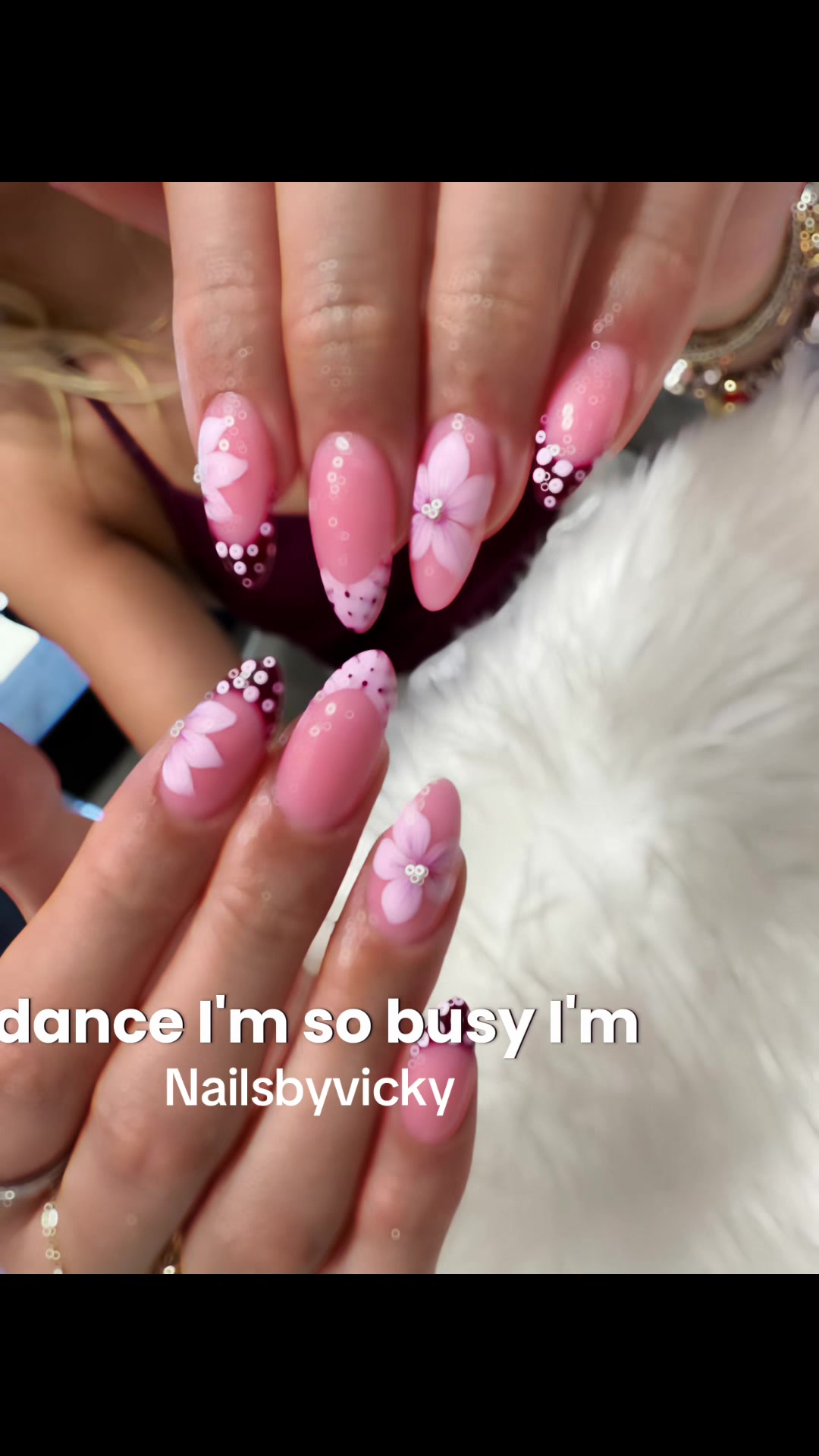 @vickynails1983
