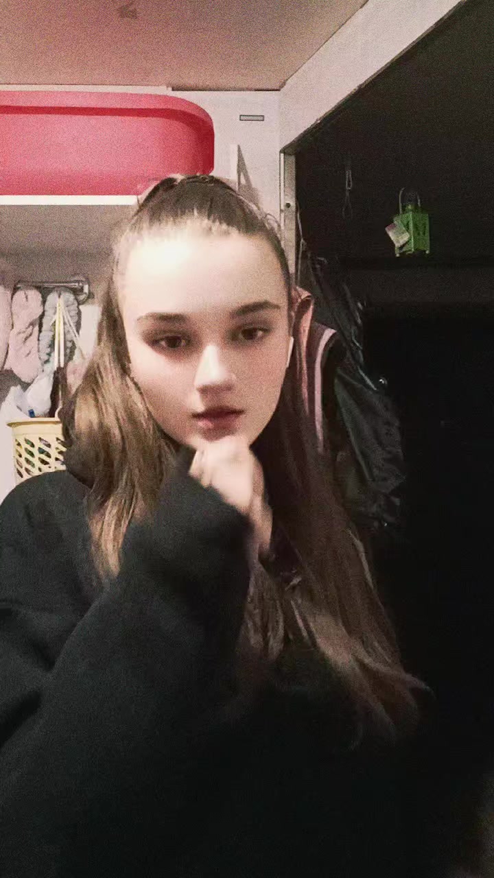 @Juliana_23