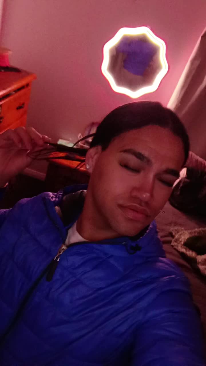@Eahbitch