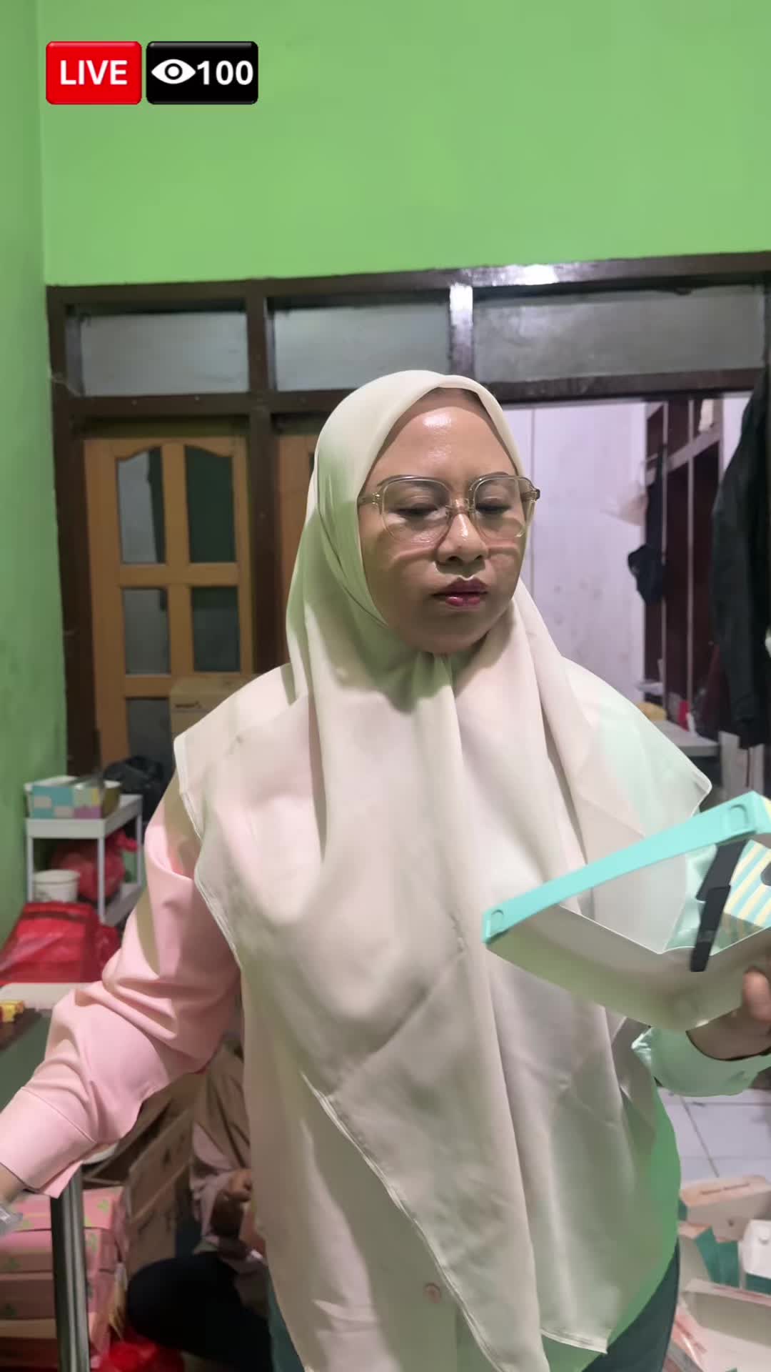 @jajan mbak sari