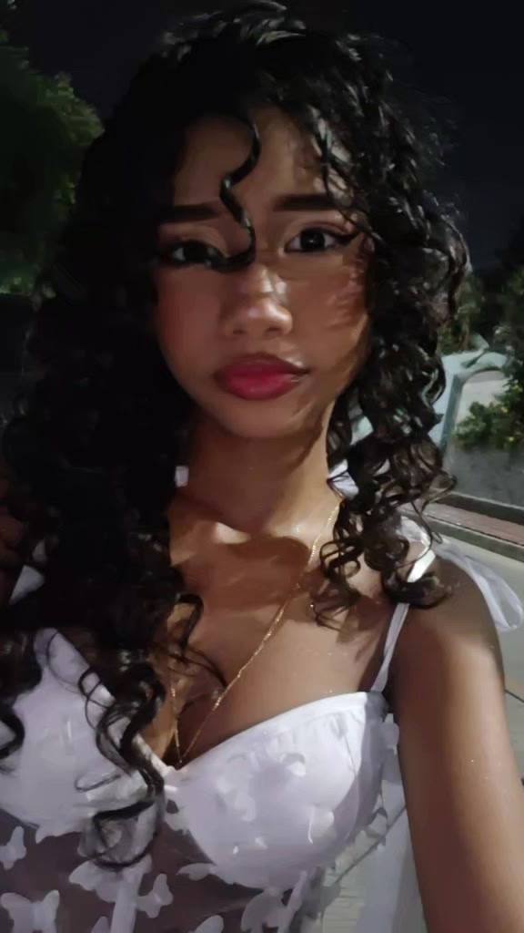 @𝒮𝑜𝓅𝒽𝒾𝓁𝓊 🪄
