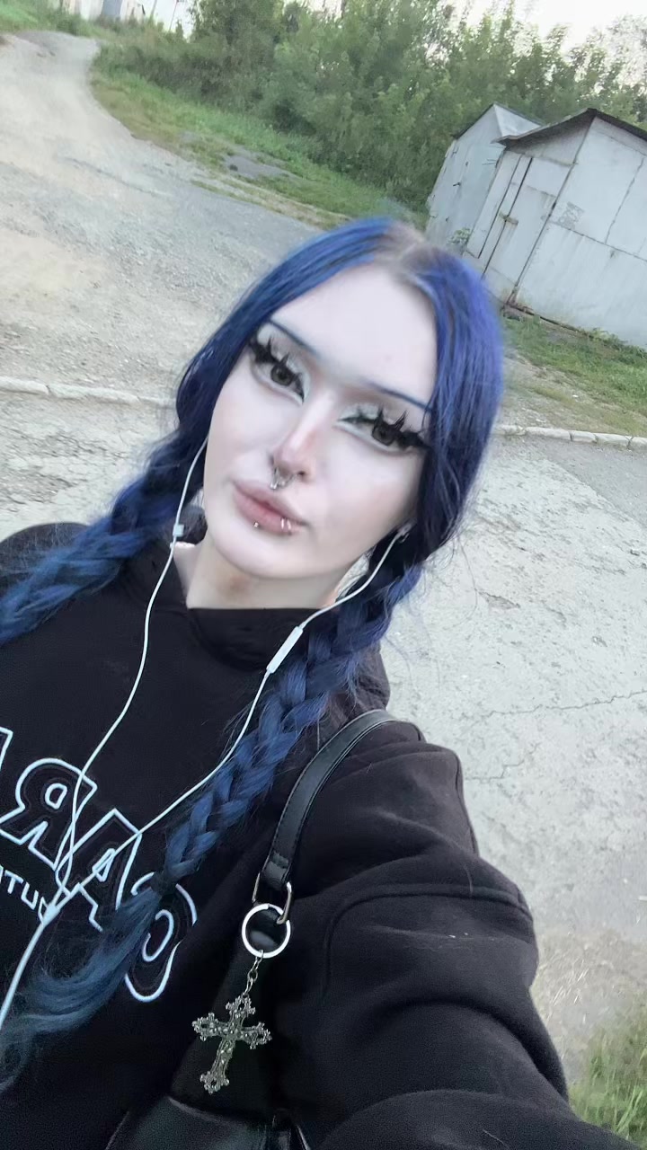 @мальвина