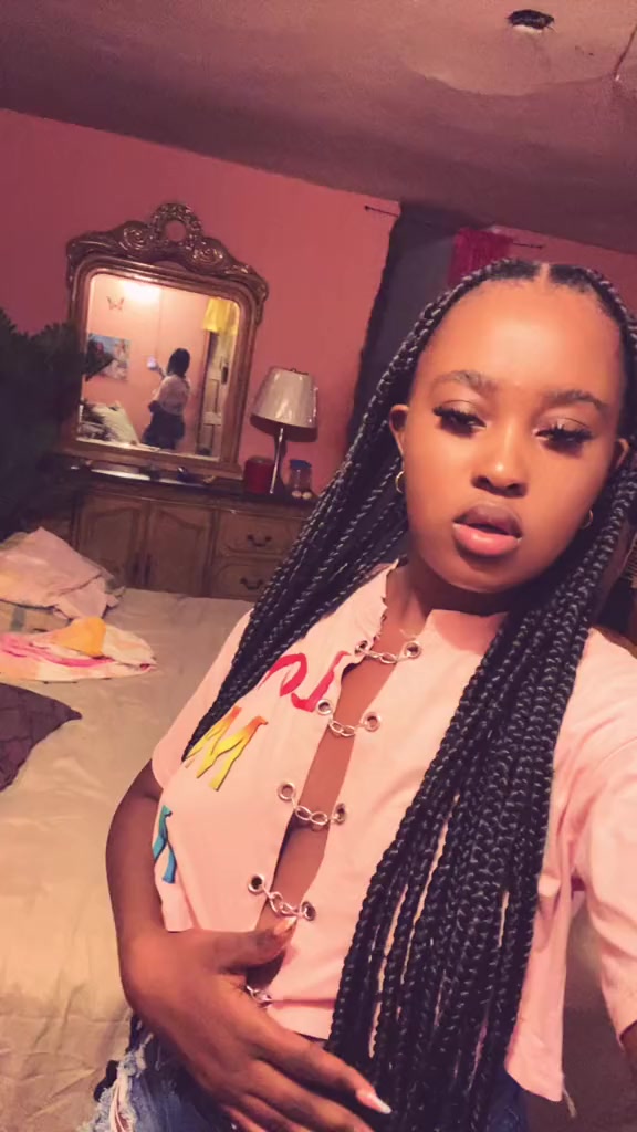 @Thecia🍓🌸