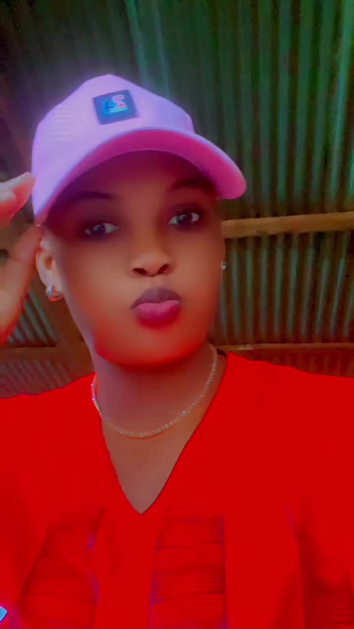 @Official vee 💕❤️