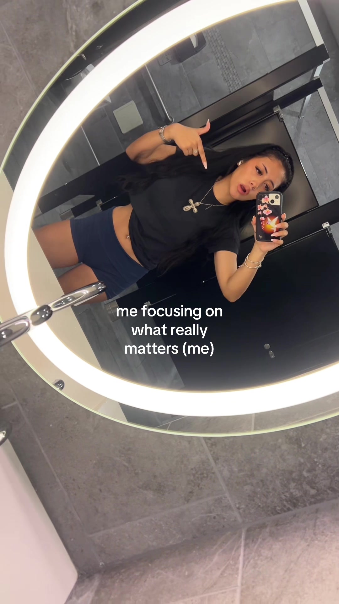 @T