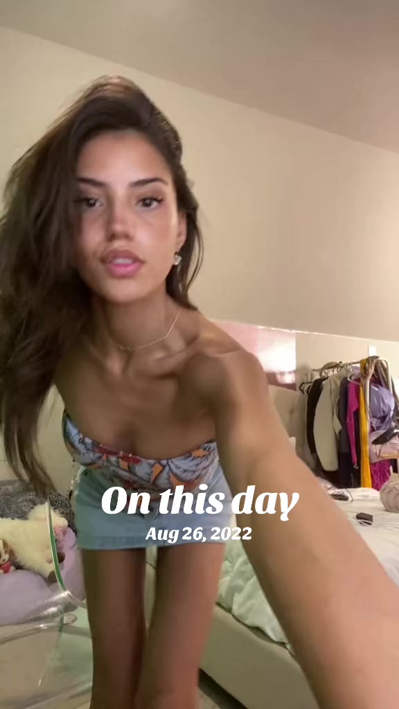@Fía 🐰ྀི🗝️