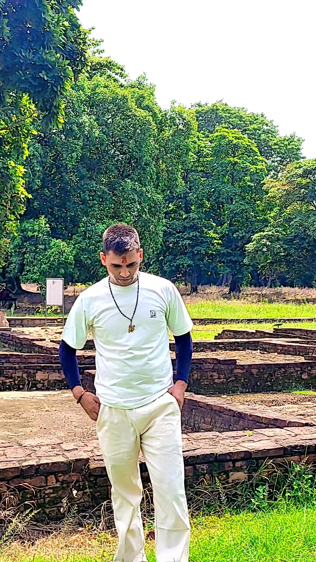 @MaHeSh ~ YaDa- V