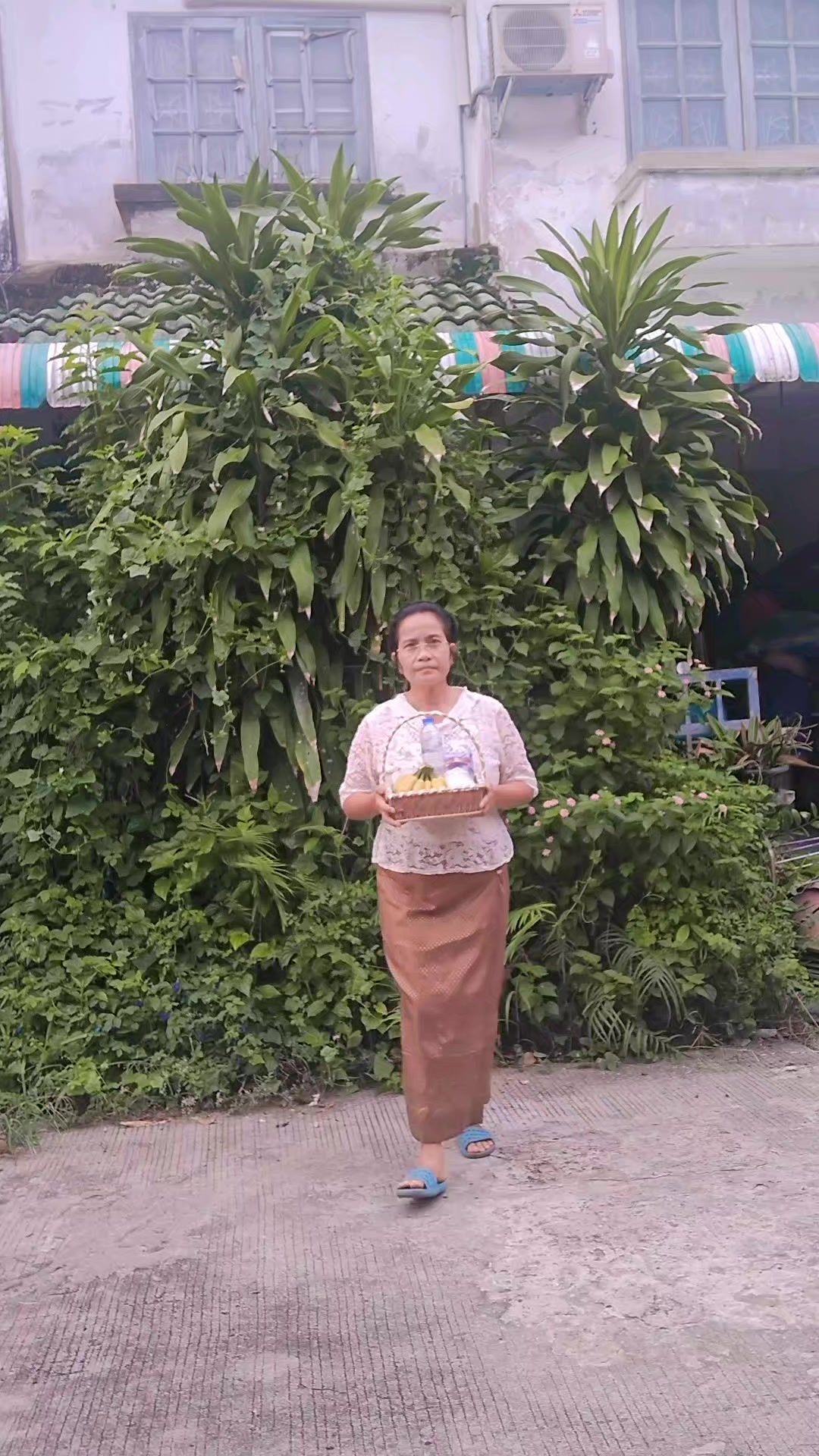 @ยายพิศ