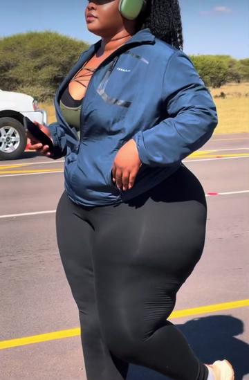 @Xxssive Curves