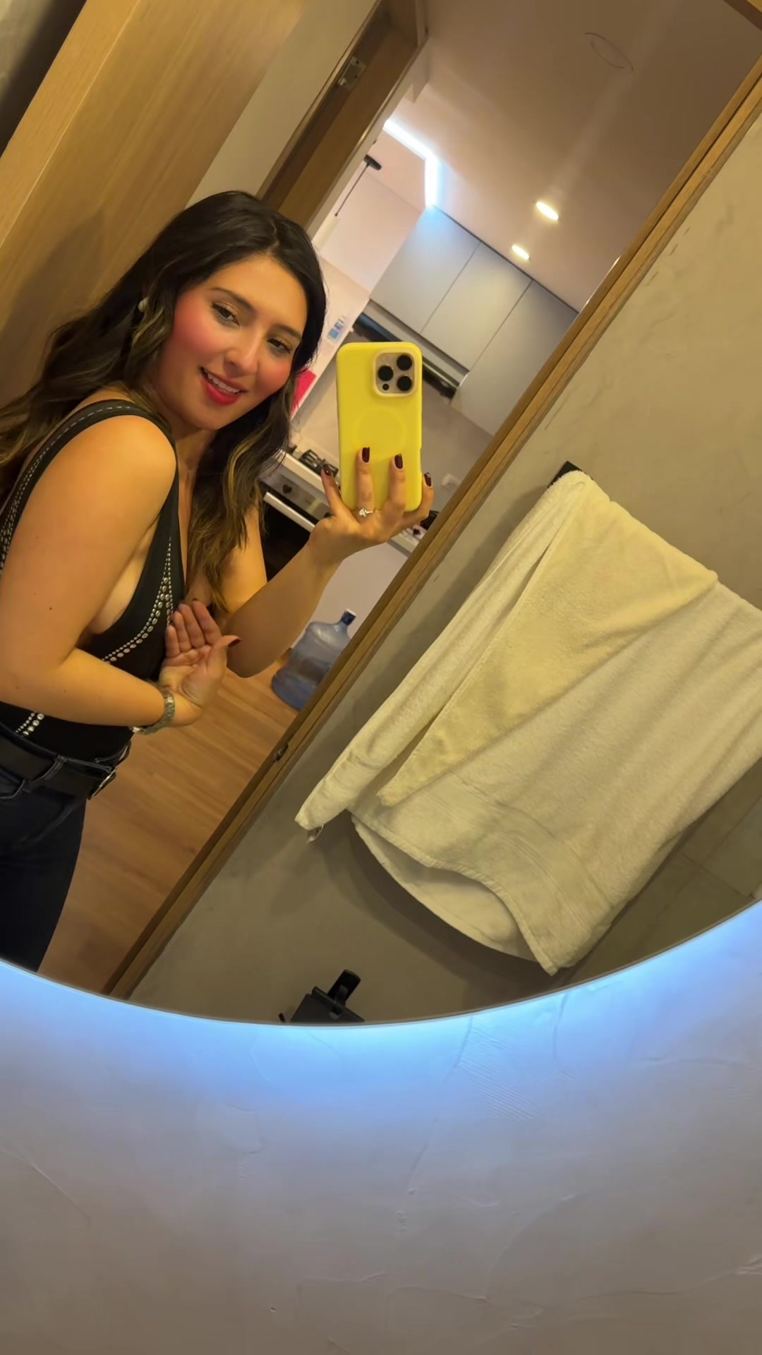 @𝐕𝐀𝐋🌼
