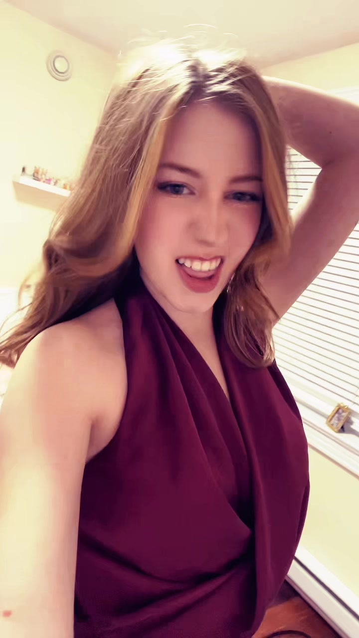 @ellamacraee_