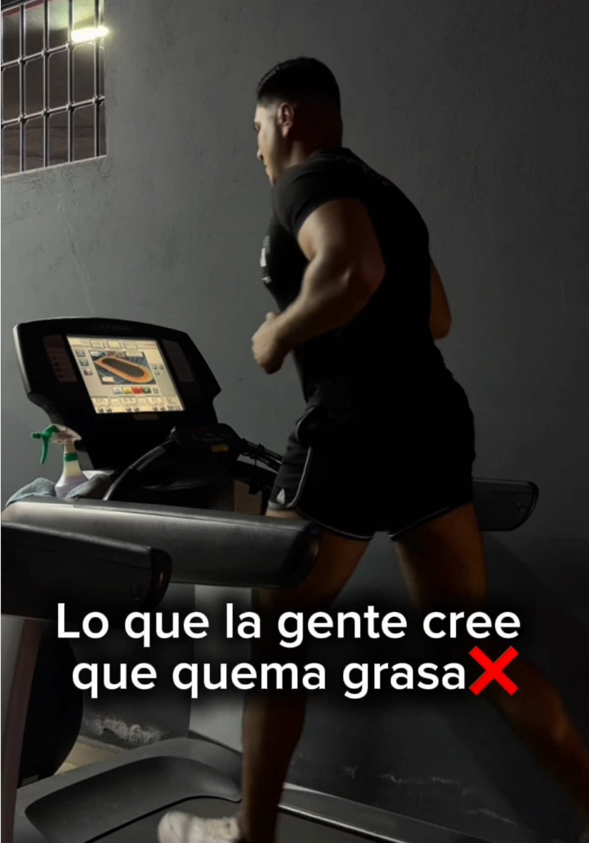 @PERSONAL TRAINER