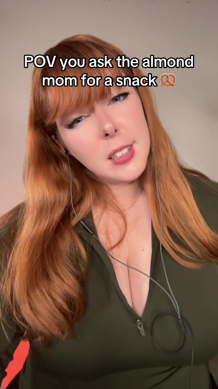 Charley Moo but ASMR (@charleymooasmr) - Urlebird
