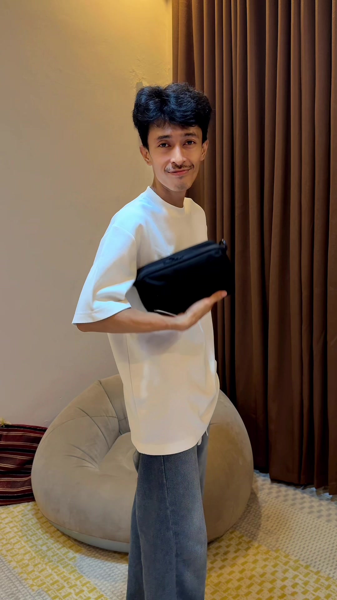 @Den