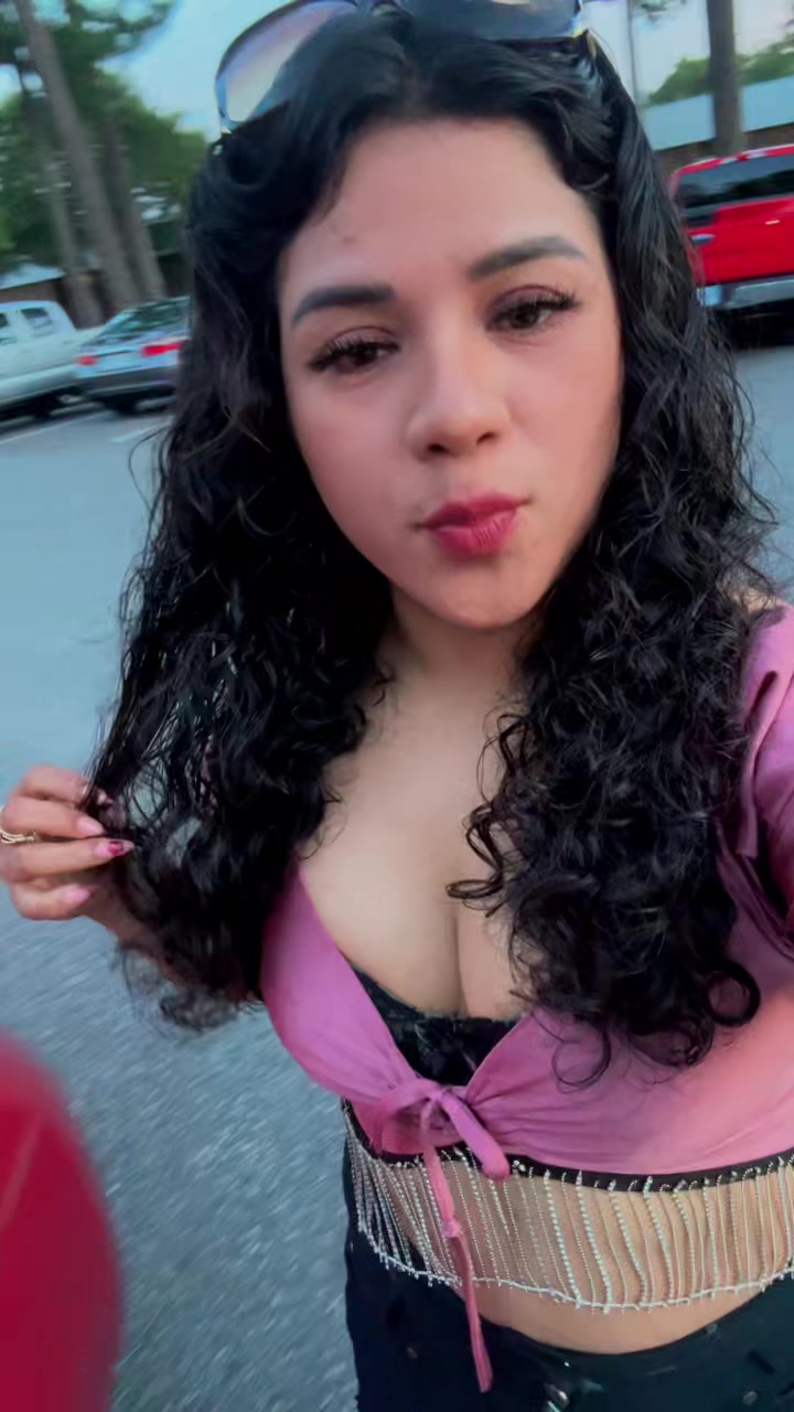 @bella