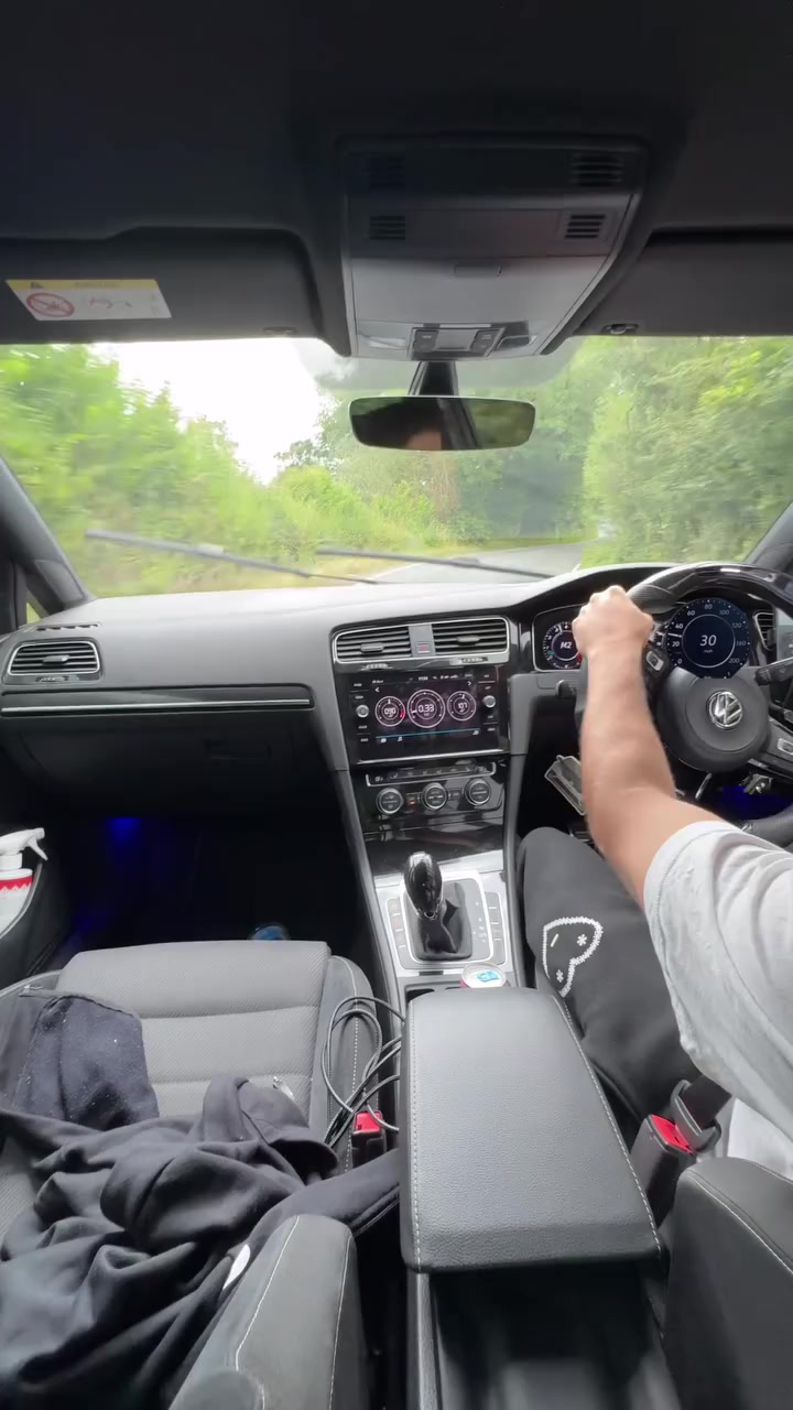 @Golf_R...👻💨🔞