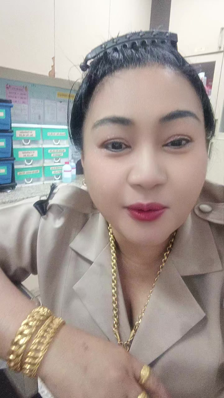 @ชุลีพร ใจเย็น