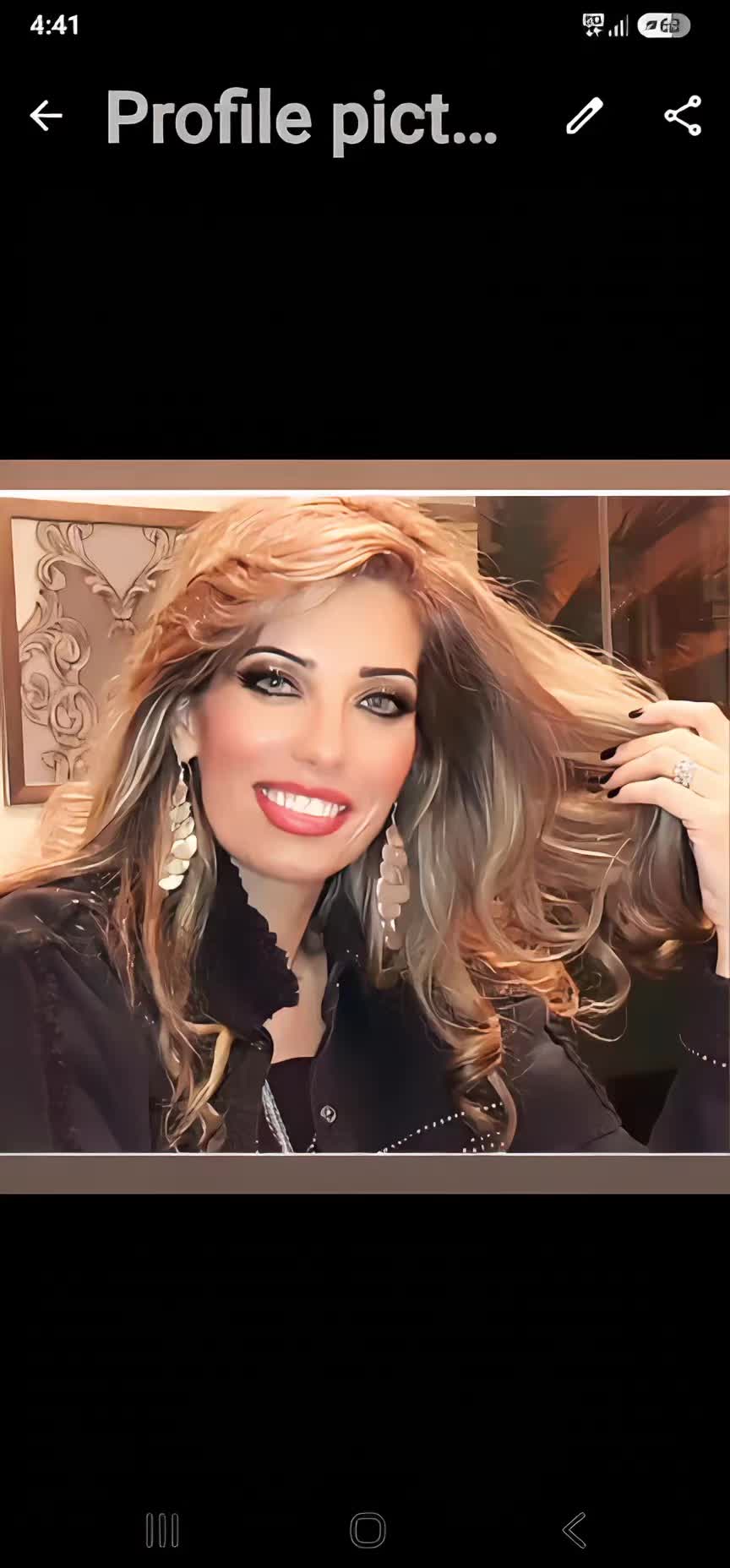 @Manoushka