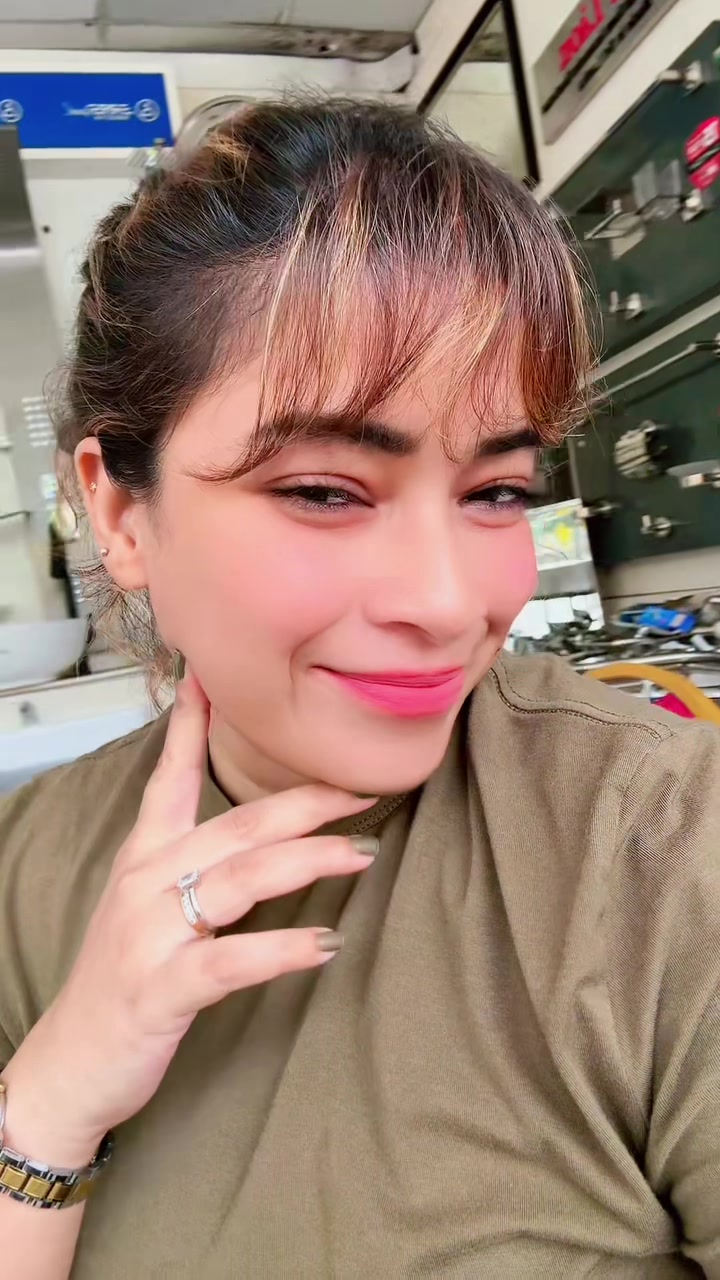 @Dihara Fernando 🌸♥️