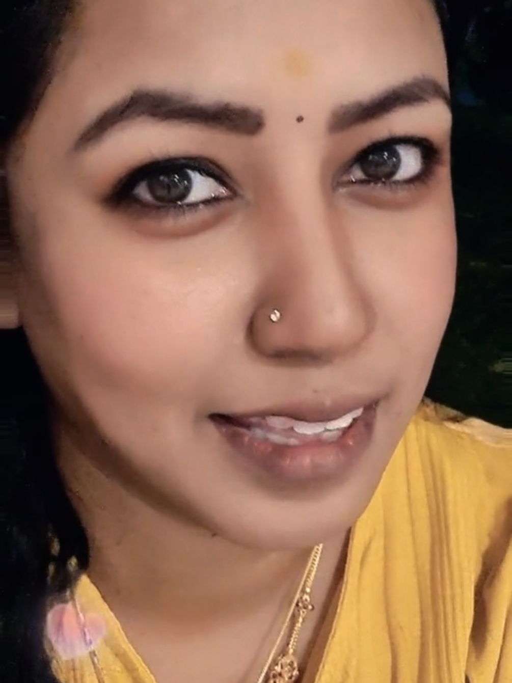 @KaraikudiPonnu_Leka