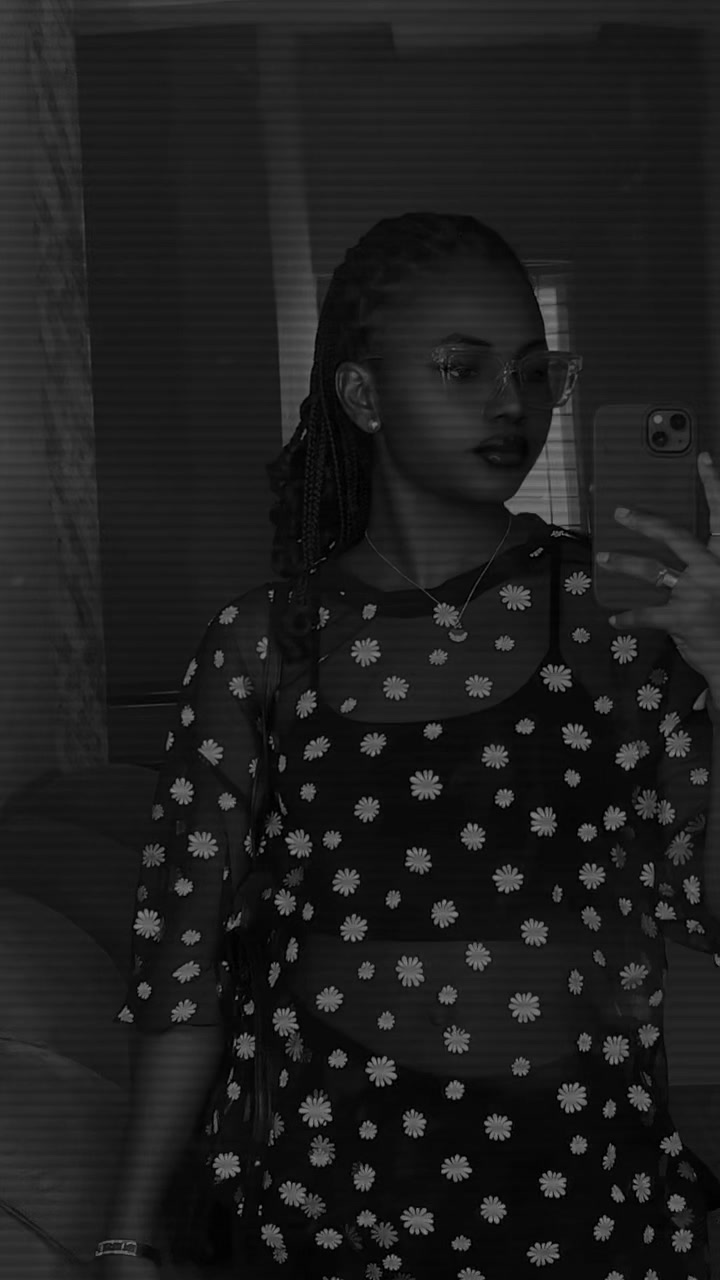 @Vicky🥰