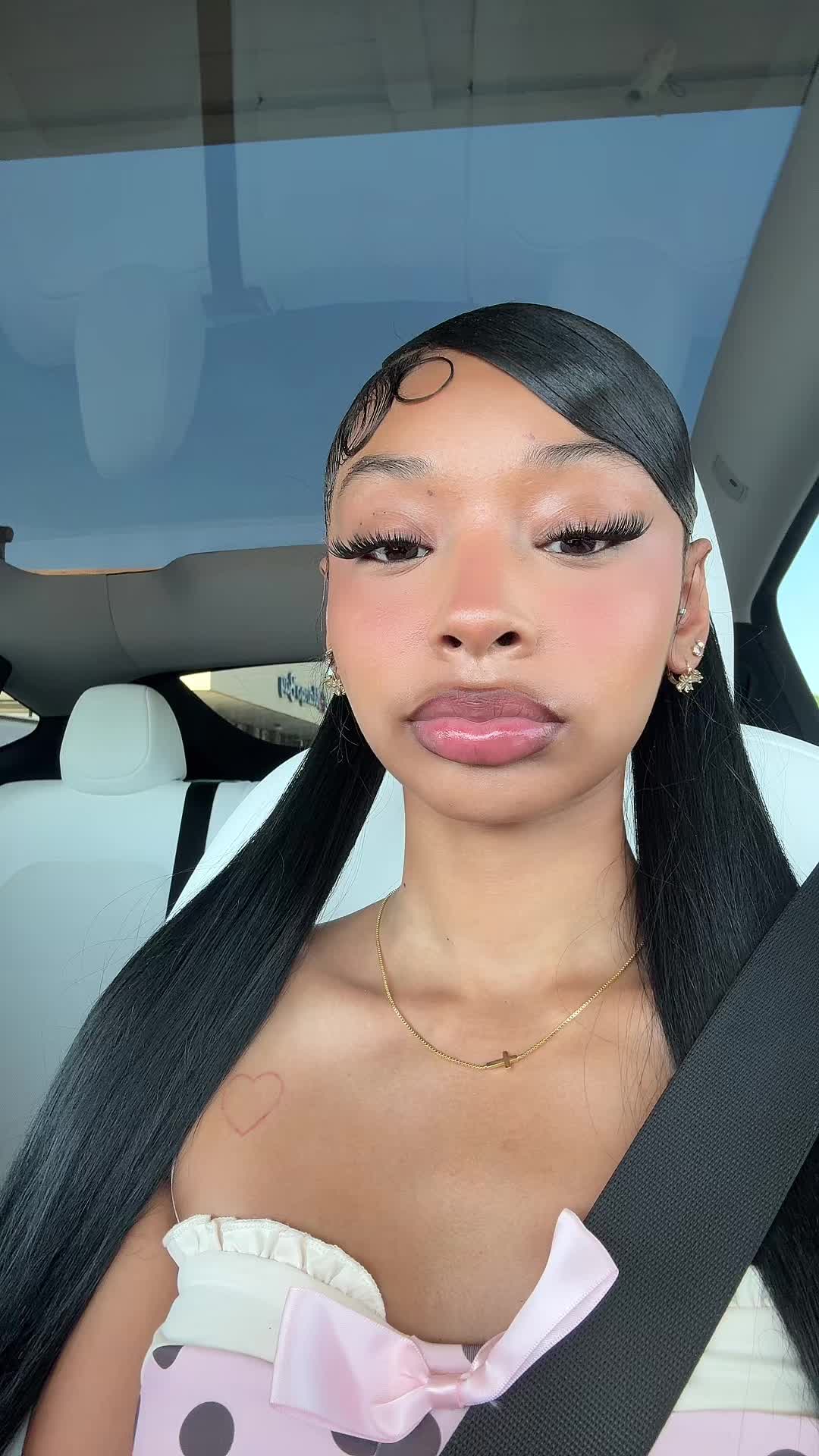 @bk<3