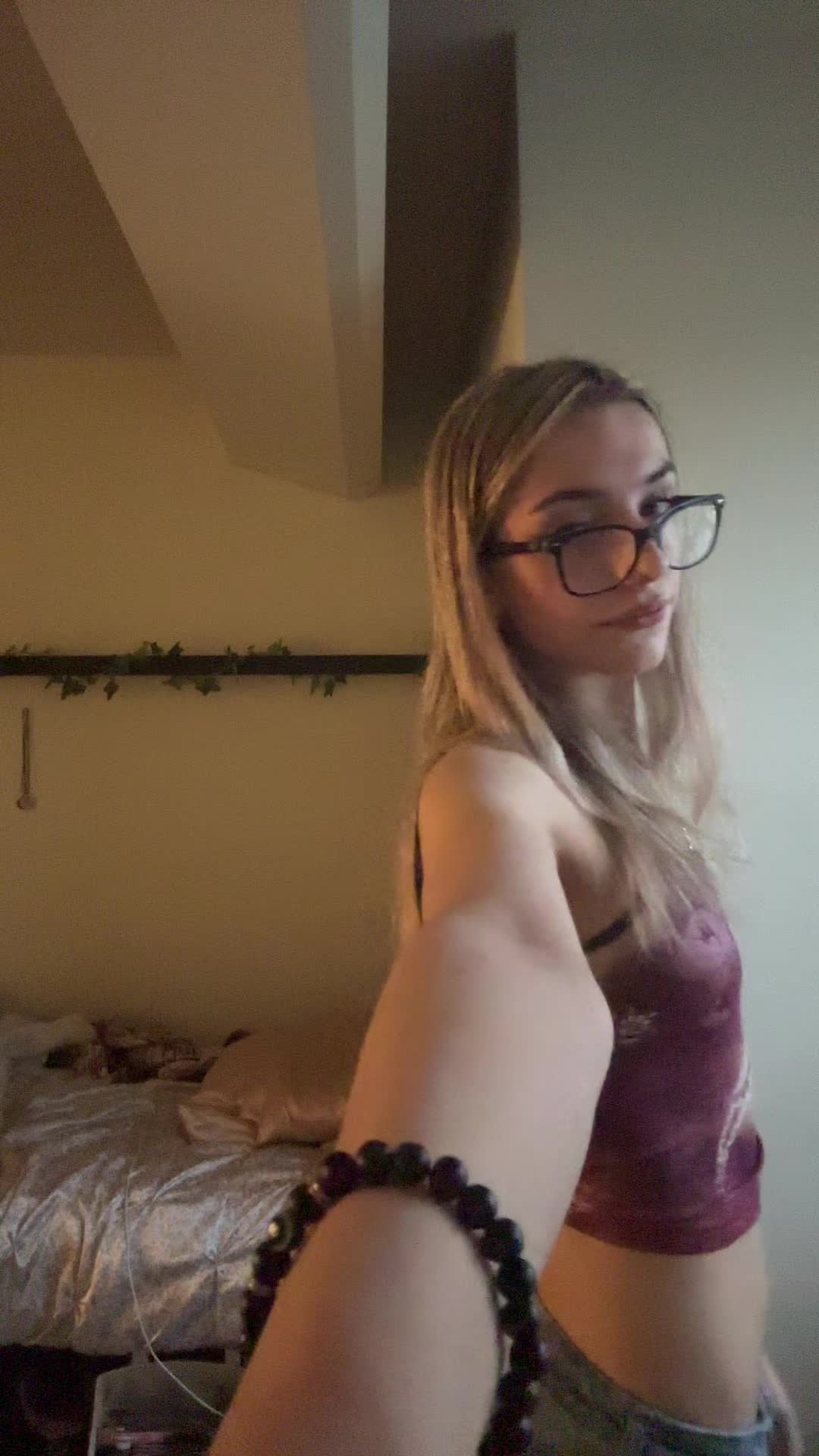@sabrinatheteenagebtch999