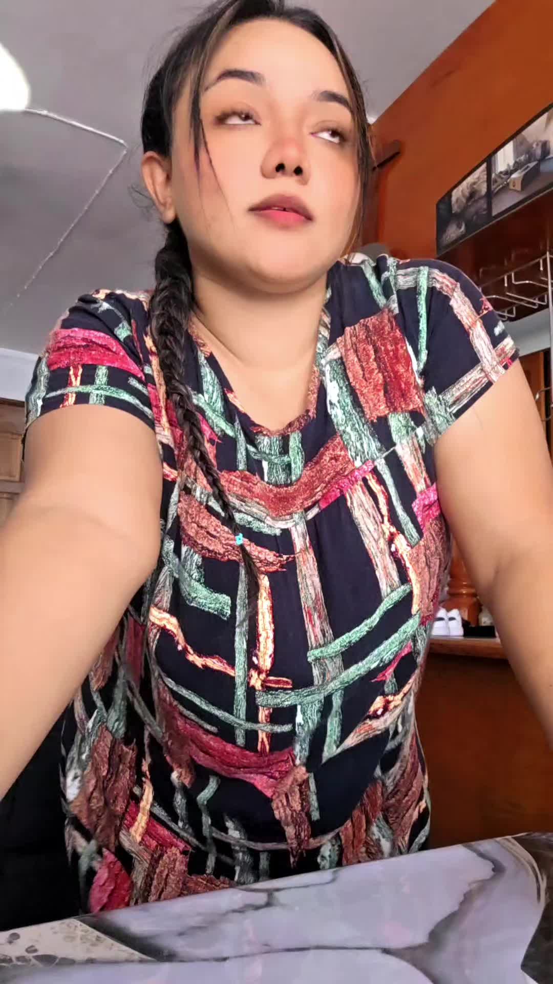 @Sharon_Raj🔥