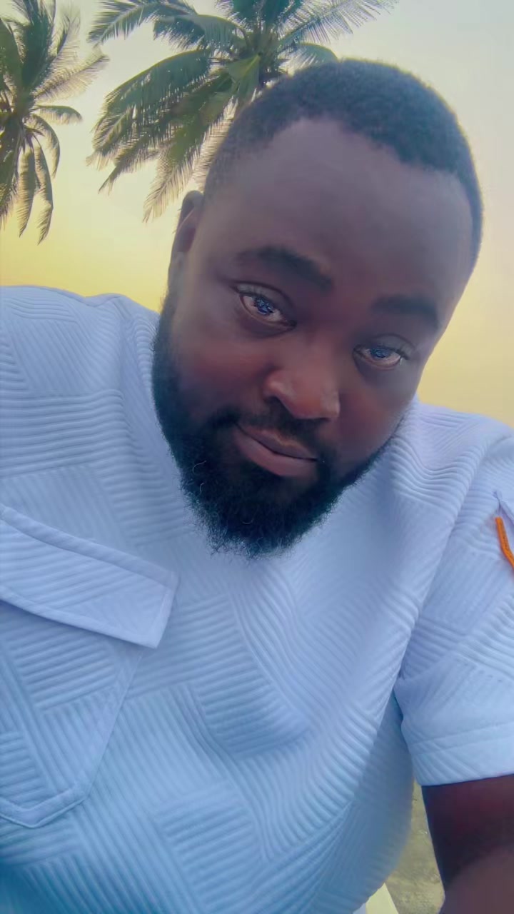 @Un Edem